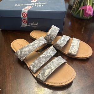 Universal Thread Sammi Sandals Gray Snakeskin Sandals Size 8.5